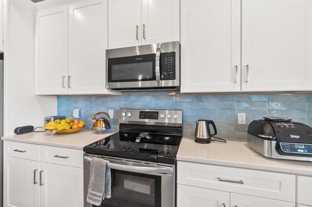 14 BANNERWOOD LANE, Palm Coast, FL 32137