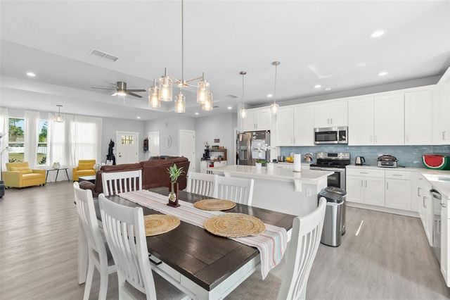 14 BANNERWOOD LANE, Palm Coast, FL 32137