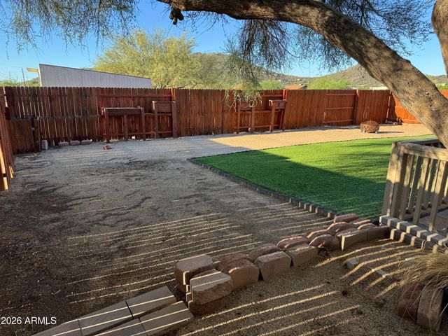 2707 W IRVINE Road, Phoenix, AZ 85086