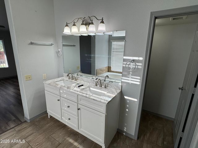 2707 W IRVINE Road, Phoenix, AZ 85086