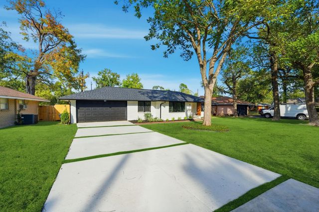 8810 Theysen Drive, Houston, TX 77080