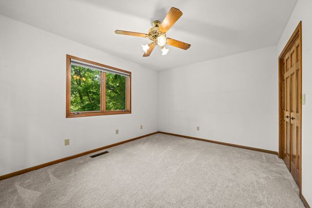 511 Trading Post Trail, Rockton, IL 61072