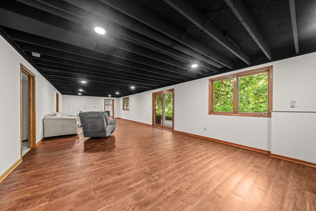 511 Trading Post Trail, Rockton, IL 61072