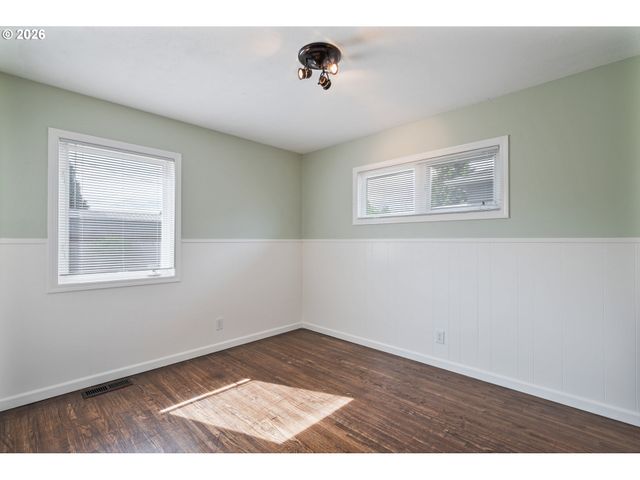 2017 28TH Ave, Longview, WA 98632