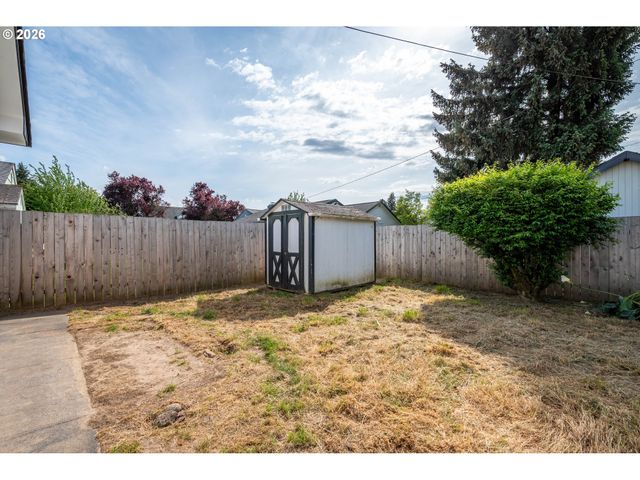 2017 28TH Ave, Longview, WA 98632