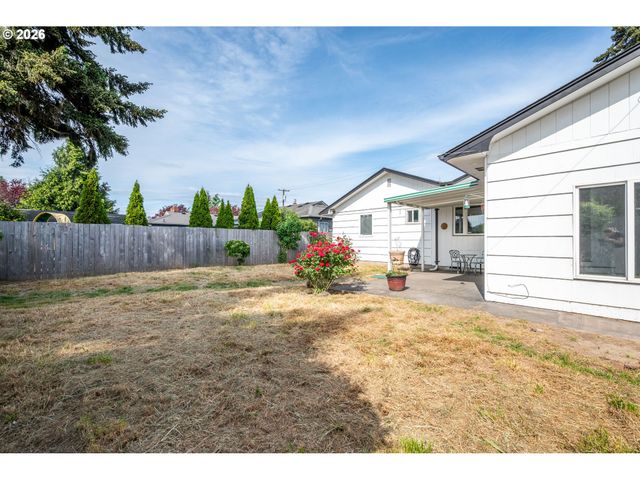 2017 28TH Ave, Longview, WA 98632