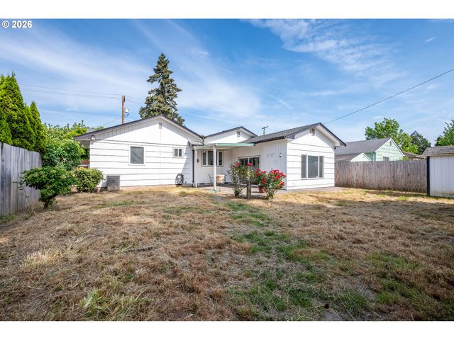 2017 28TH Ave, Longview, WA 98632