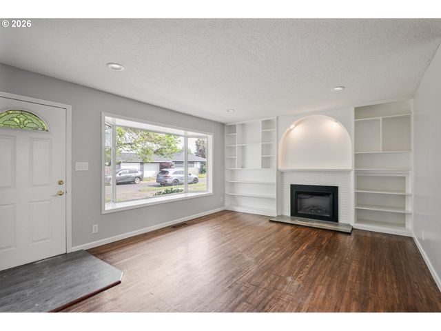 2017 28TH Ave, Longview, WA 98632