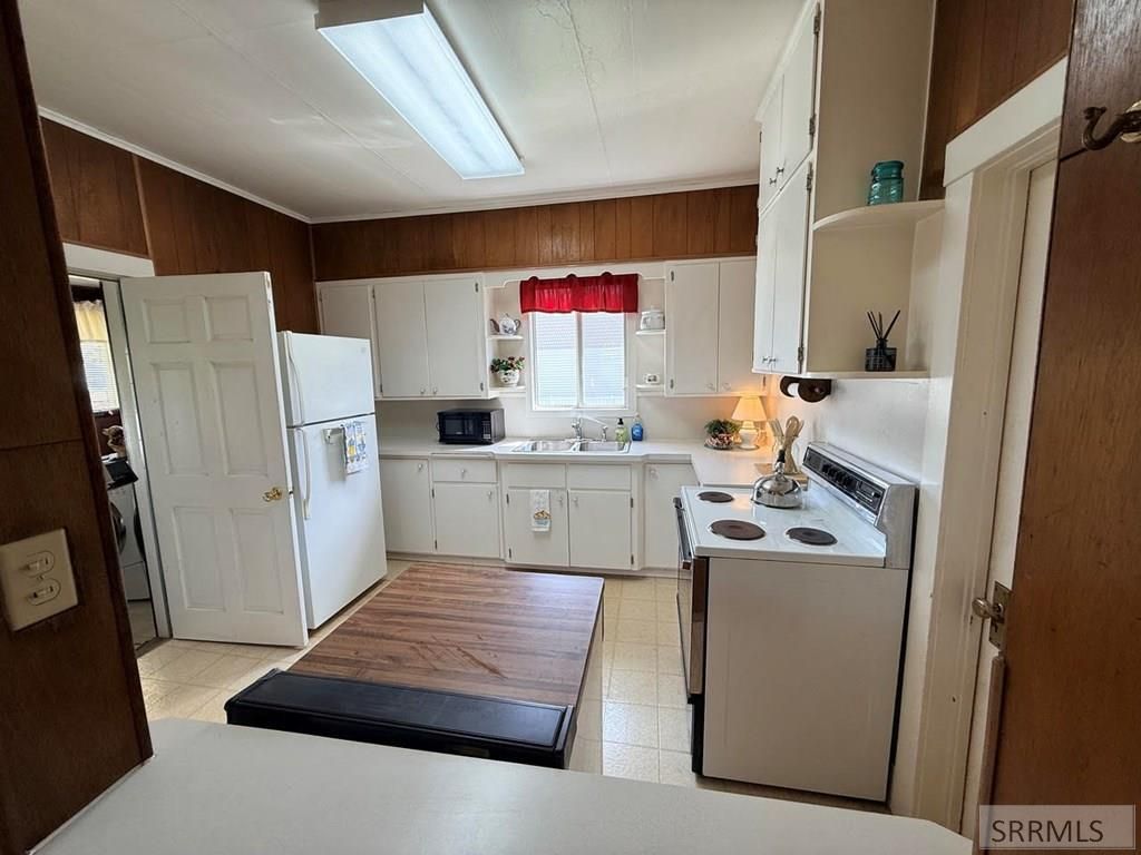 Image 12 of property listing at 317 3rd Street, Ashton, ID 83420