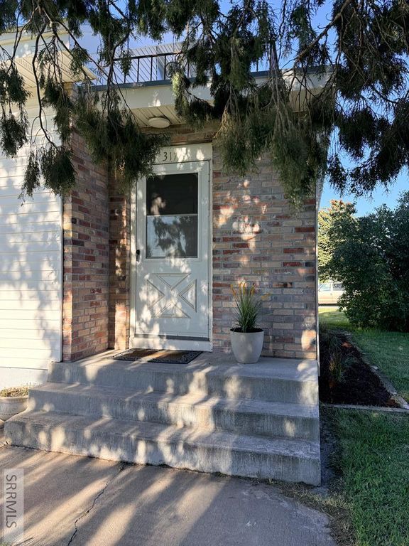 Image 41 of property listing at 317 3rd Street, Ashton, ID 83420