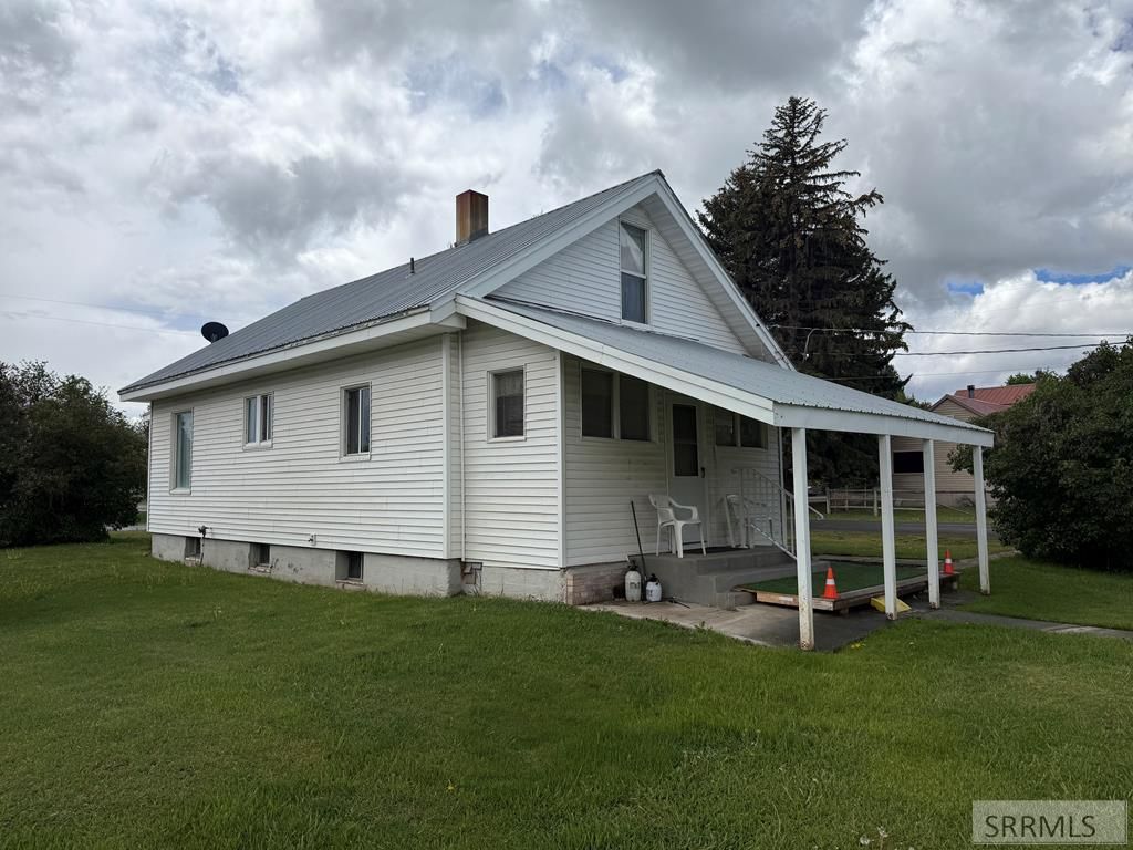 Image 46 of property listing at 317 3rd Street, Ashton, ID 83420