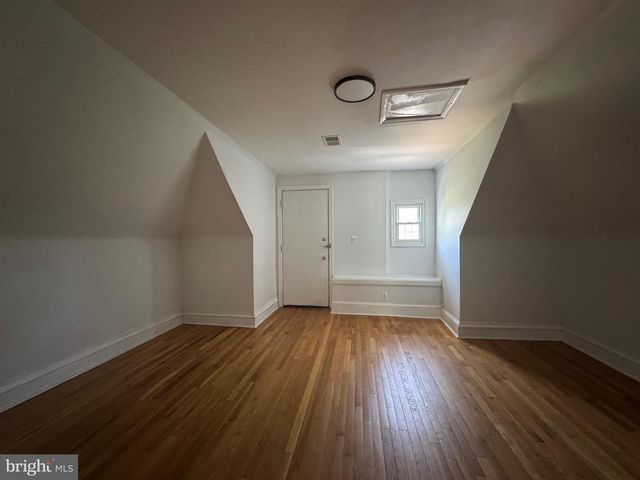 5373 GAINOR ROAD, Philadelphia, PA 19131