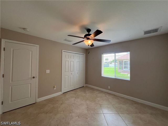 932 SW 4th AVE, Cape Coral, FL 33991