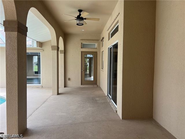932 SW 4th AVE, Cape Coral, FL 33991