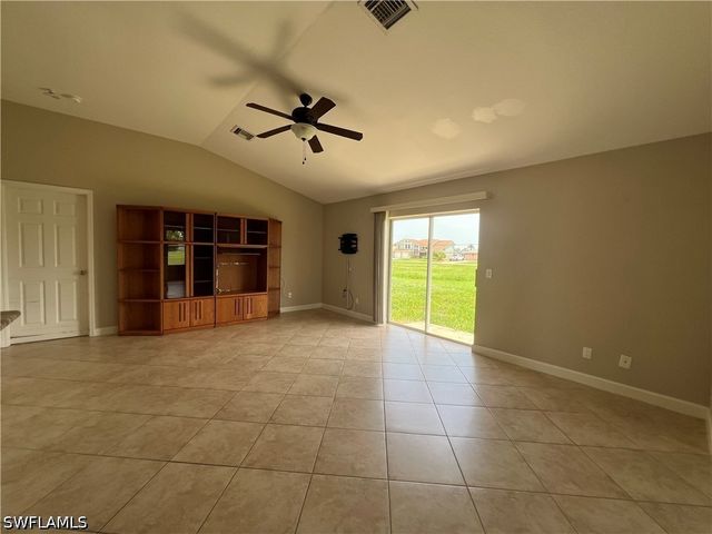 932 SW 4th AVE, Cape Coral, FL 33991
