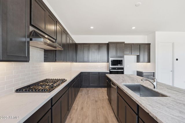 3390 W SUNSTONE Drive, San Tan Valley, AZ 85144