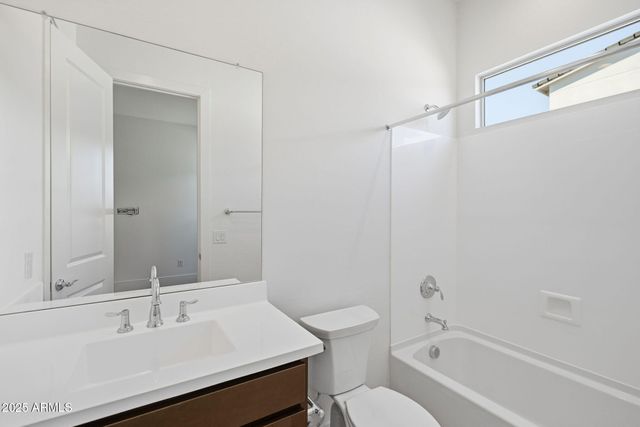 3390 W SUNSTONE Drive, San Tan Valley, AZ 85144