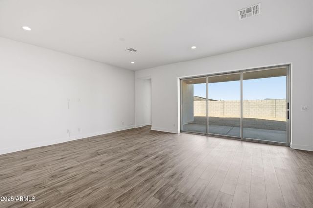 3390 W SUNSTONE Drive, San Tan Valley, AZ 85144