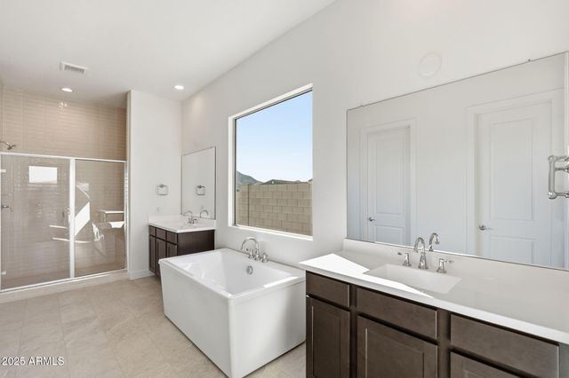 3390 W SUNSTONE Drive, San Tan Valley, AZ 85144