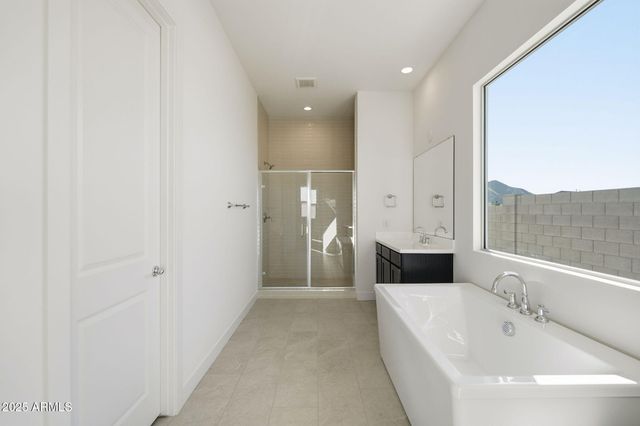 3390 W SUNSTONE Drive, San Tan Valley, AZ 85144