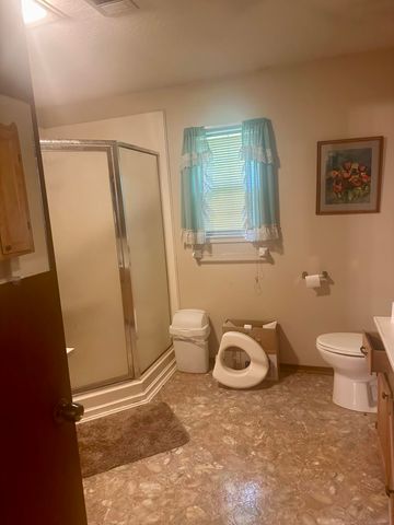 101 Shady Ln., Hattiesburg, MS 39402