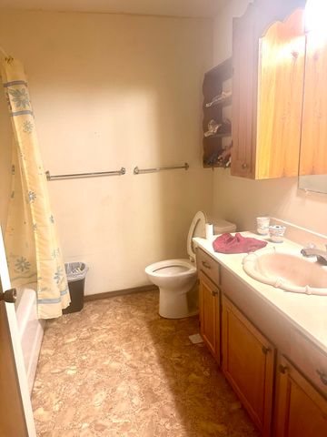 101 Shady Ln., Hattiesburg, MS 39402