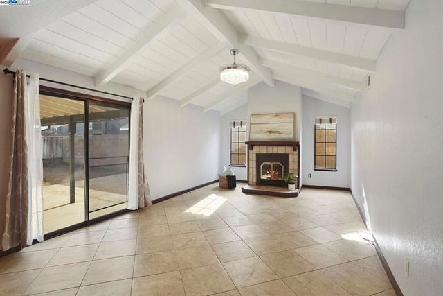 1312 1312 Wylmawood Ln, Modesto, CA 95355