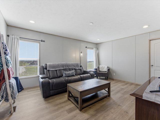 341 Mesa Ridge, Decatur, TX 76234