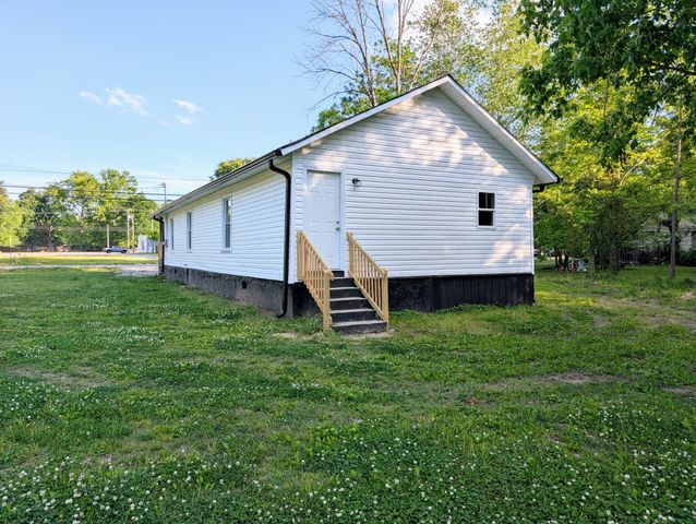 815 E Grundy St, Tullahoma, TN 37388