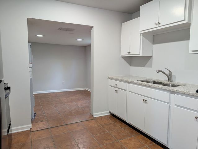 815 E Grundy St, Tullahoma, TN 37388