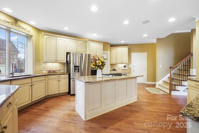 2016 Autumn Blossom Lane, Waxhaw, NC 28173