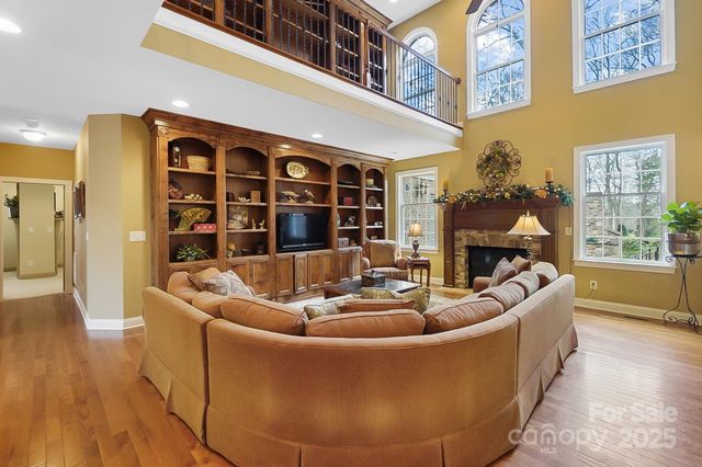 2016 Autumn Blossom Lane, Waxhaw, NC 28173