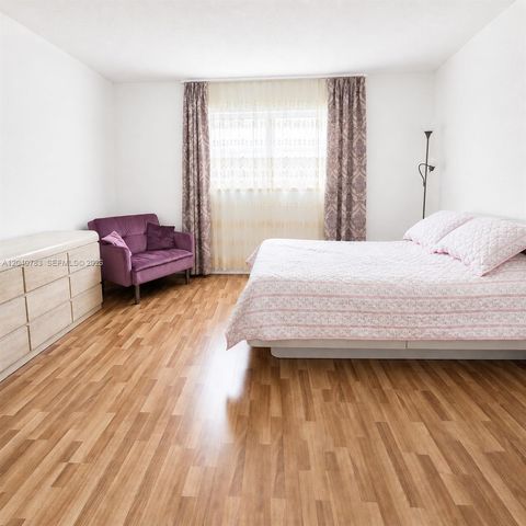 300 NE 12th Ave 606, Hallandale Beach, FL 33009