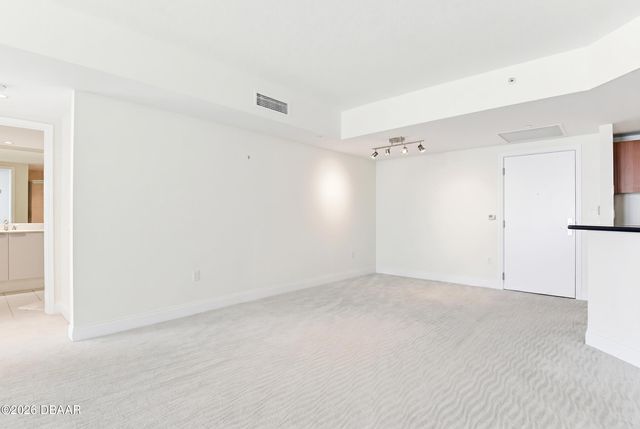 241 Riverside Dr Unit 1604, Holly Hill, FL 32117
