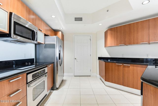 241 Riverside Dr Unit 1604, Holly Hill, FL 32117