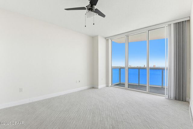 241 Riverside Dr Unit 1604, Holly Hill, FL 32117