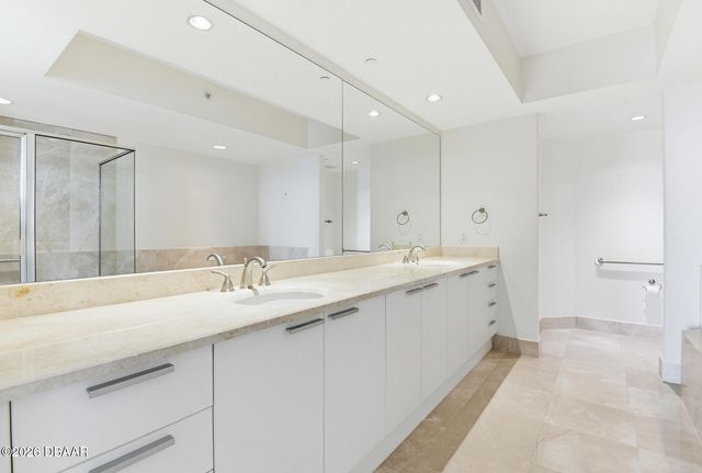 241 Riverside Dr Unit 1604, Holly Hill, FL 32117