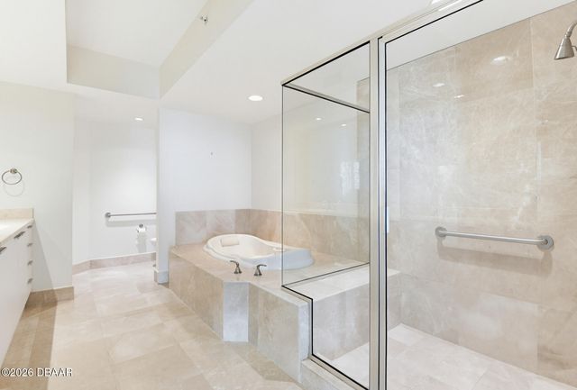 241 Riverside Dr Unit 1604, Holly Hill, FL 32117