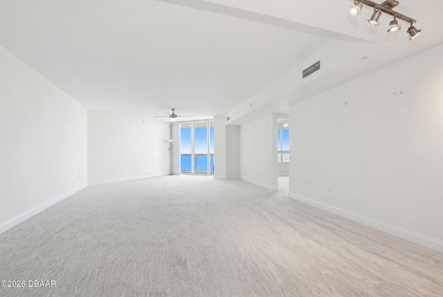 241 Riverside Dr Unit 1604, Holly Hill, FL 32117