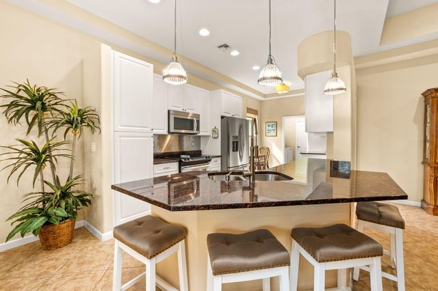 1652 NW Old Oak Terrace, Jensen Beach, FL 34957