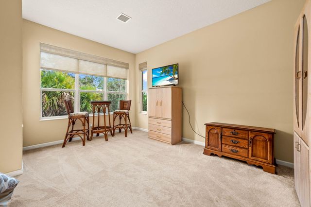 1652 NW Old Oak Terrace, Jensen Beach, FL 34957