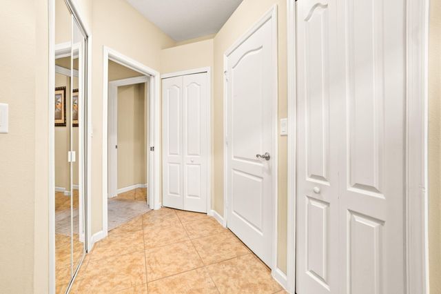 1652 NW Old Oak Terrace, Jensen Beach, FL 34957