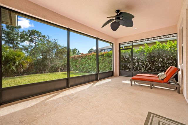 1652 NW Old Oak Terrace, Jensen Beach, FL 34957