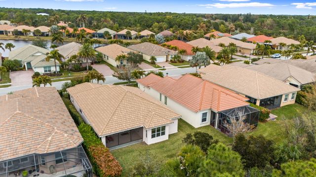 1652 NW Old Oak Terrace, Jensen Beach, FL 34957