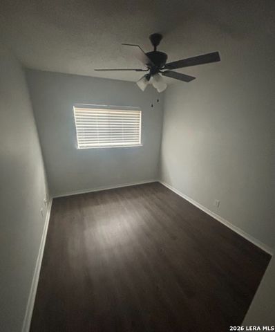 8015 Talkenhorn, Converse, TX 78109