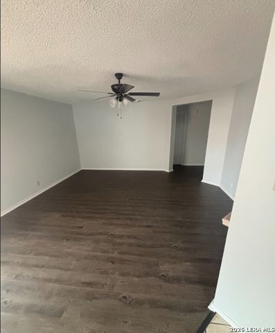 8015 Talkenhorn, Converse, TX 78109