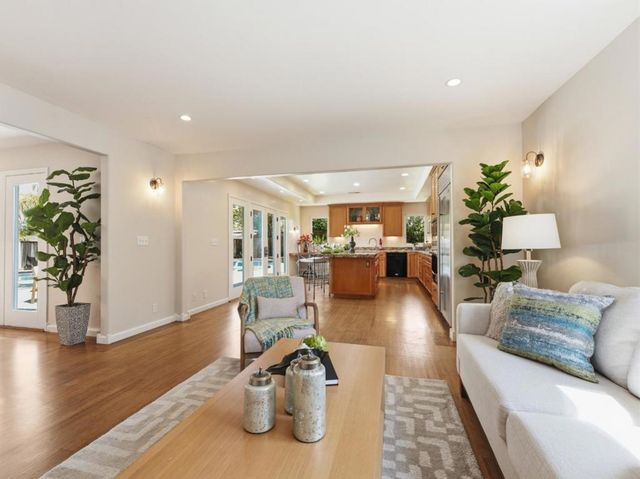 135 Belcrest Drive, Los Gatos, CA 95032