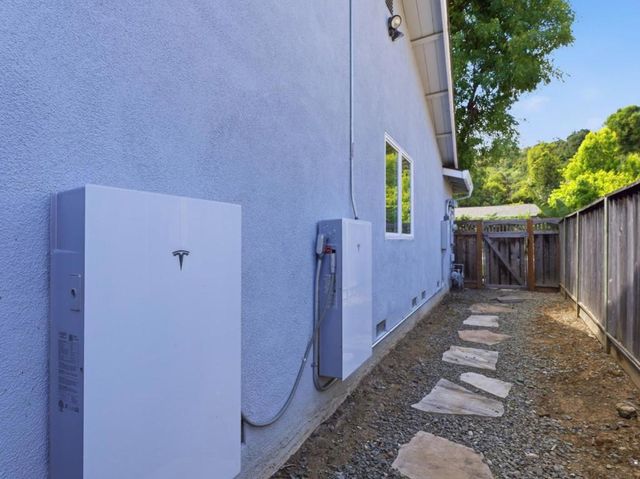 135 Belcrest Drive, Los Gatos, CA 95032