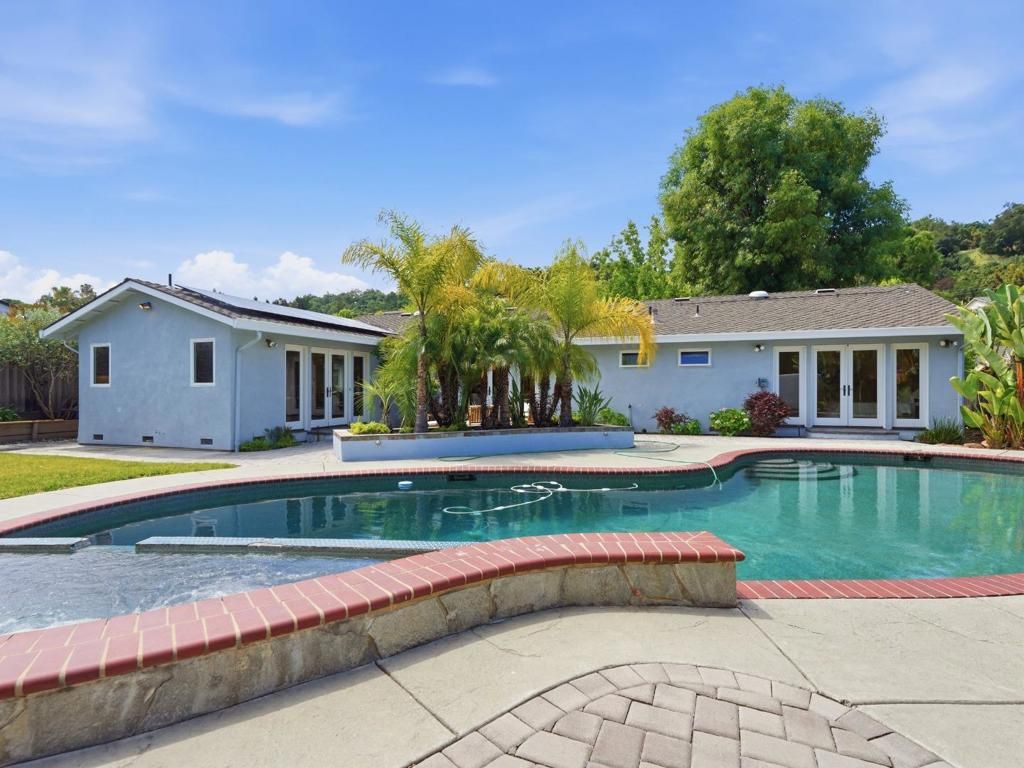 135 Belcrest Drive, Los Gatos, CA 95032