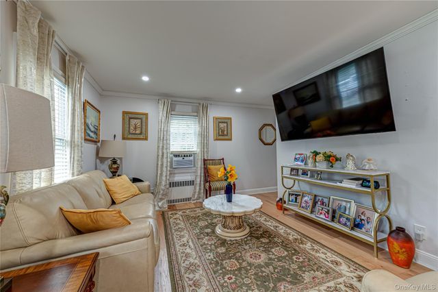 309 Laurel Road, Northport, NY 11768